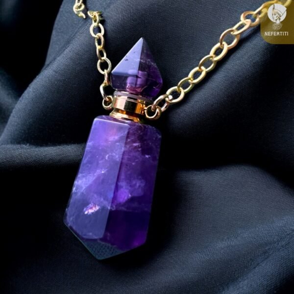 Nefertiti Gems Perfume necklace